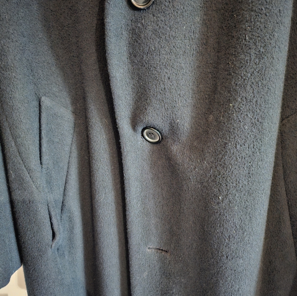 Winter Coat - image 4